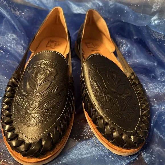 Vestida Y Alborotada Black Flats/ Sandal Size 10 Shoes - Picture 8 of 8